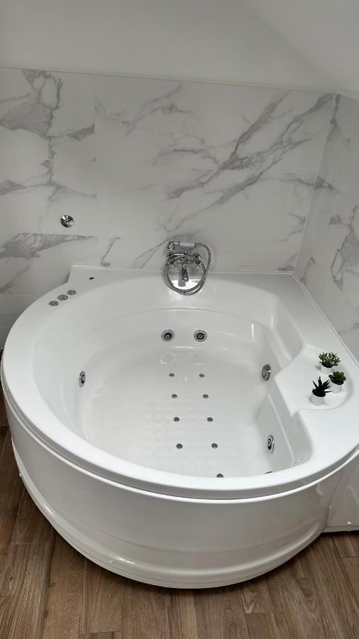 Seti Gorgeous Apartments With Jacuzzi Belgrado Exterior foto